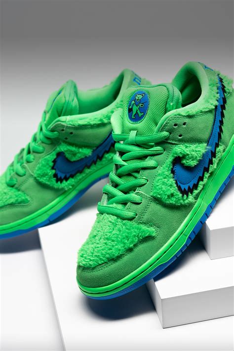 nike green dunks|green fuzzy Nike dunks.